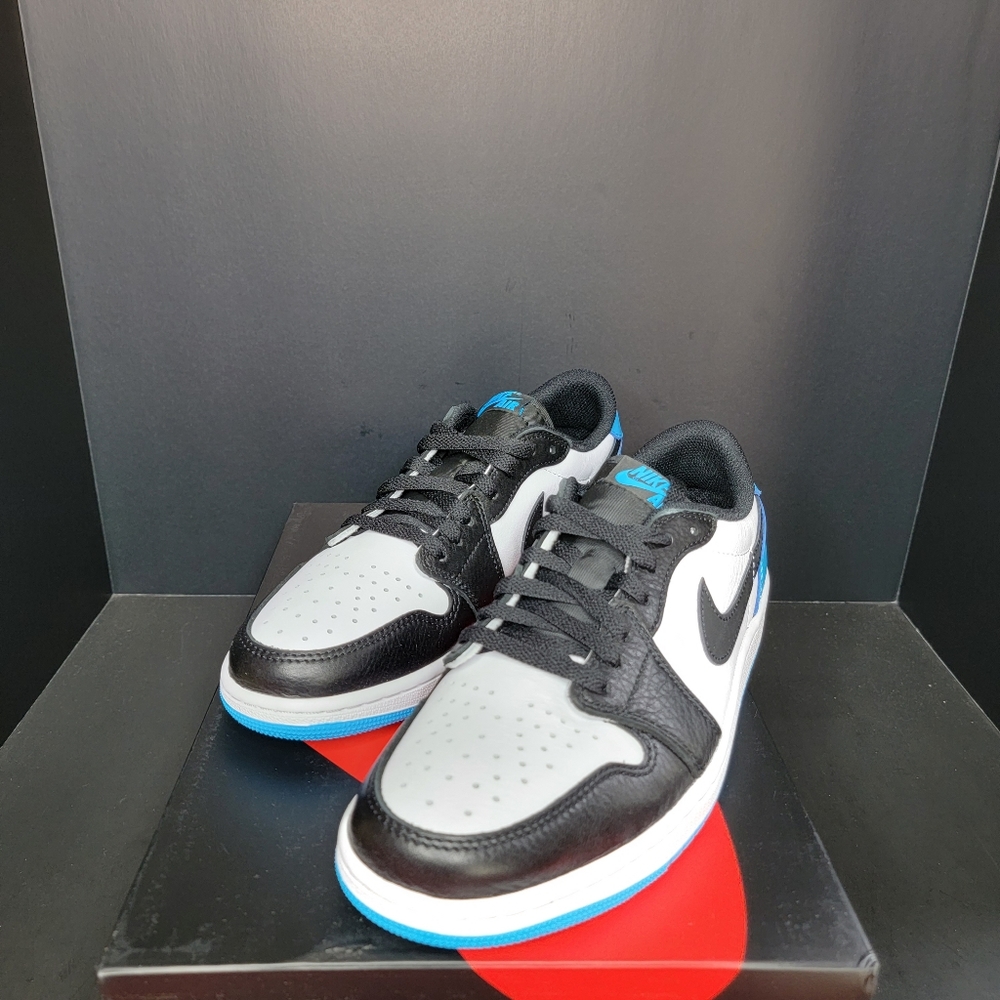 Air Jordan 1 Low Retro OG Unc Size 9